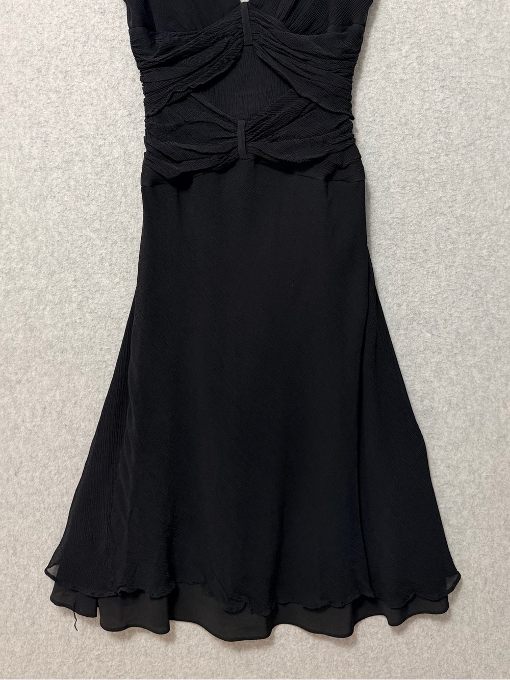 Banana Republic Vintage Silk Crepe Cocktail Dress Size 8 Black Plunge Whimsigoth - Picture 4 of 10